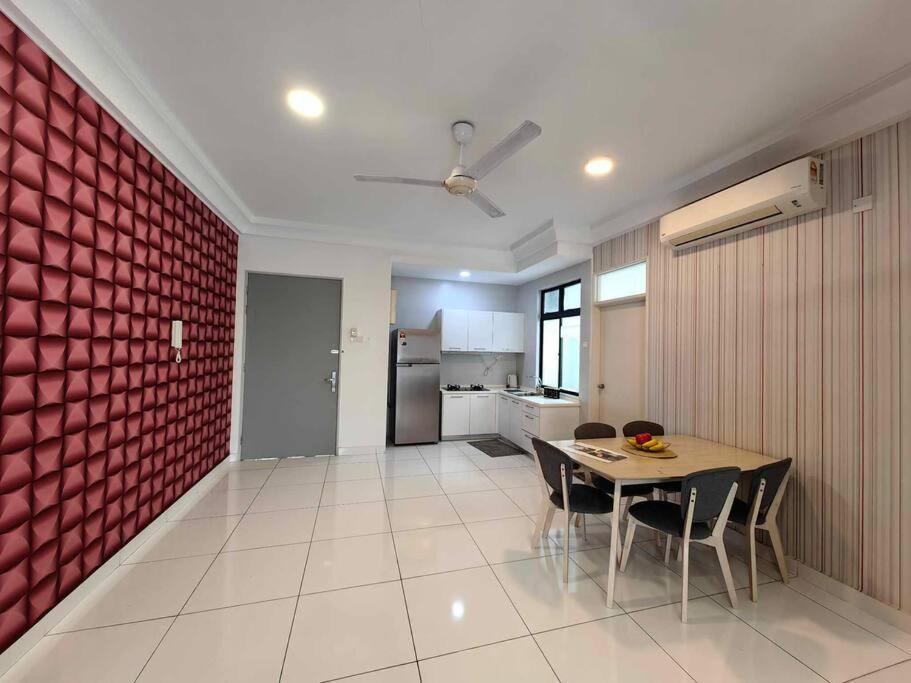 Pangsapuri A2705 Platino Paradigmmall Netflix Poolview Bystay *